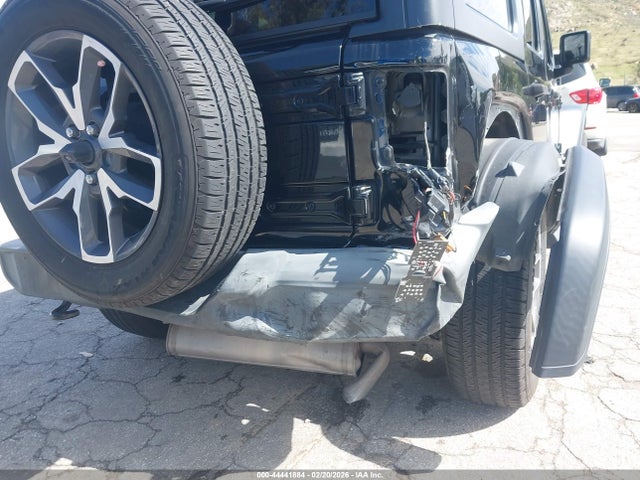 1C4HJXDN4KW563759 Jeep Wrangler Unlimited Sport S 4x4