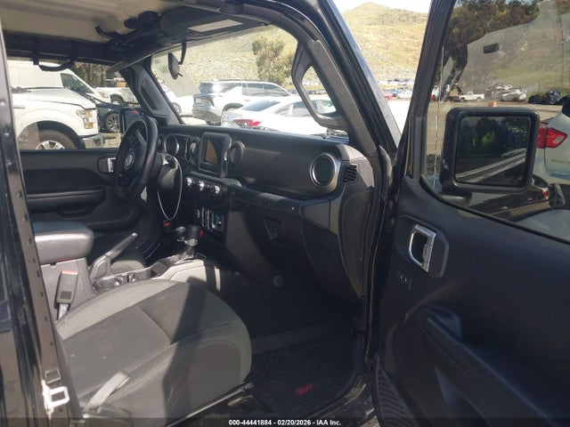 1C4HJXDN4KW563759 Jeep Wrangler Unlimited Sport S 4x4