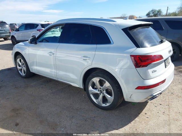2022 AUDI Q5 WA1EAAFY6N2008499 Photo 2