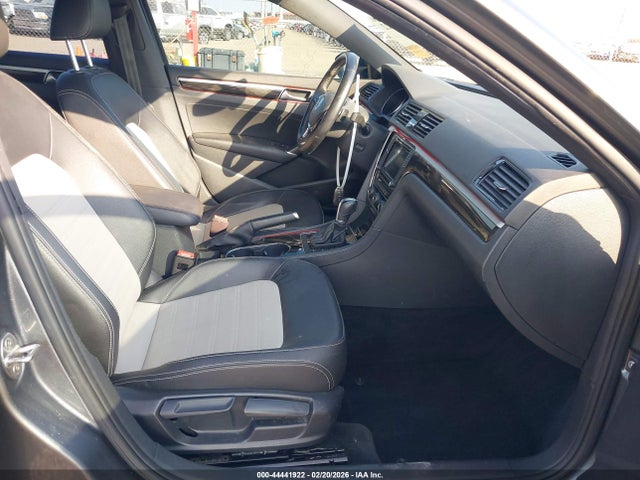 Aukcja sprzedaży 2018 Volkswagen Passat 3.6l V6 Gt, vin: 1VWJM7A37JC048425, numer aukcji: 44441922