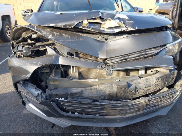 1G1ZE5ST9HF127585 Chevrolet MALIBU 1LT