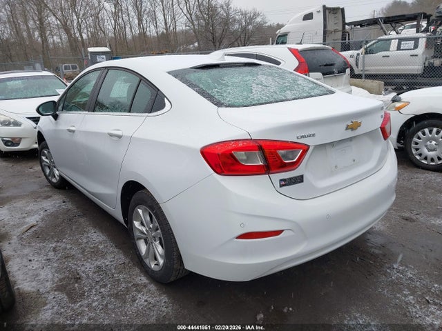 2019 CHEVROLET CRUZE 1G1BE5SMXK7107812 Photo 2