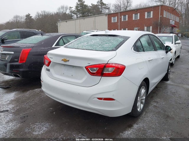 2019 CHEVROLET CRUZE 1G1BE5SMXK7107812 Photo 3