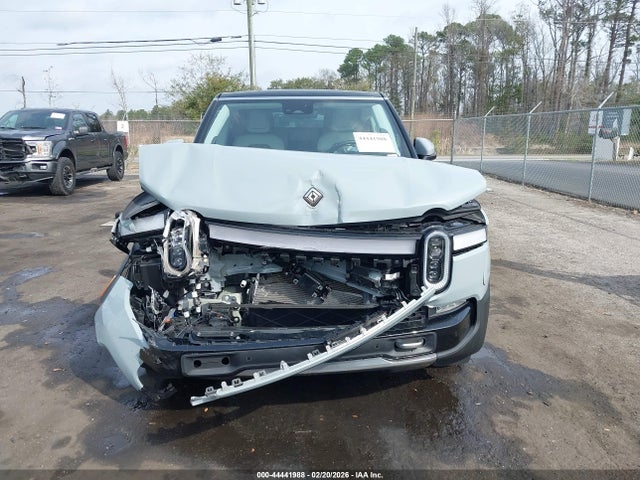 7PDSGABA7PN005766 Rivian R1s Adventure