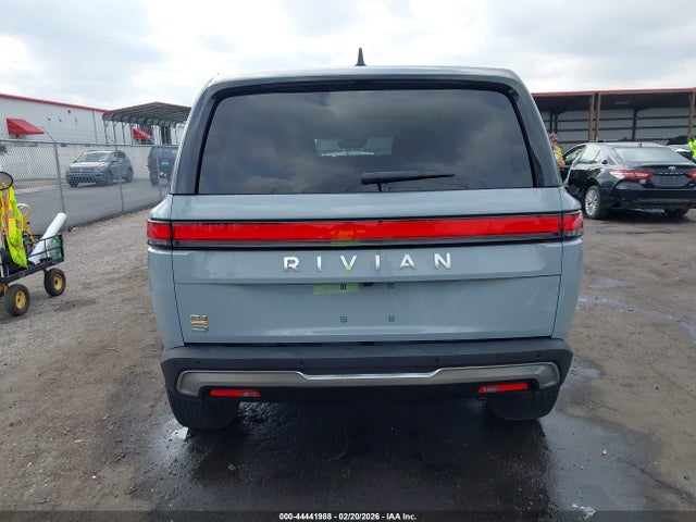 7PDSGABA7PN005766 Rivian R1s Adventure