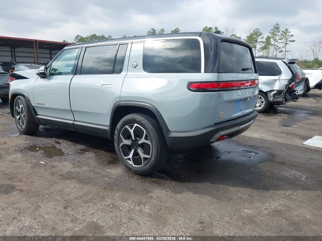 2023 RIVIAN R1S 7PDSGABA7PN005766 Photo 2
