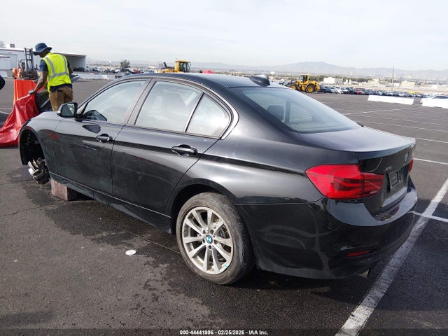 2018 Bmw 320i Xdrive მანქანა იყიდება აუქციონზე, vin: WBA8A3C55JA505632, აუქციონის ნომერი: 44441996