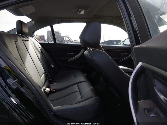 2018 Bmw 320i Xdrive მანქანა იყიდება აუქციონზე, vin: WBA8A3C55JA505632, აუქციონის ნომერი: 44441996