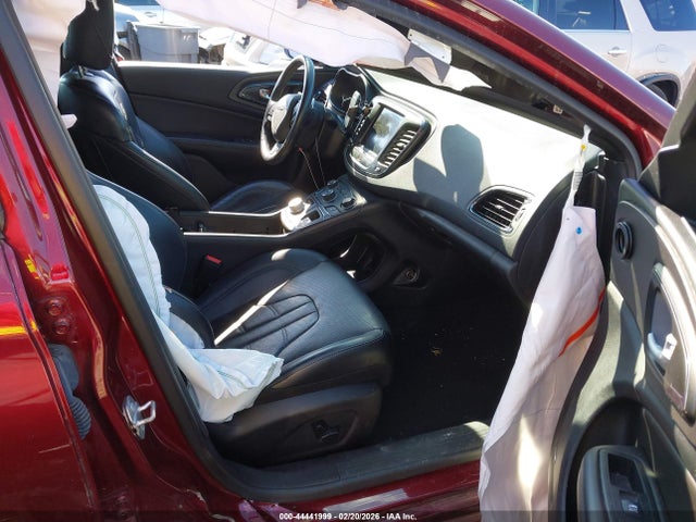 44441999 :رقم المزاد ، 1C3CCCBB4GN102438 vin ، 2016 Chrysler 200 S مزاد بيع