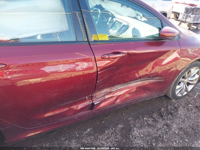 44441999 :رقم المزاد ، 1C3CCCBB4GN102438 vin ، 2016 Chrysler 200 S مزاد بيع