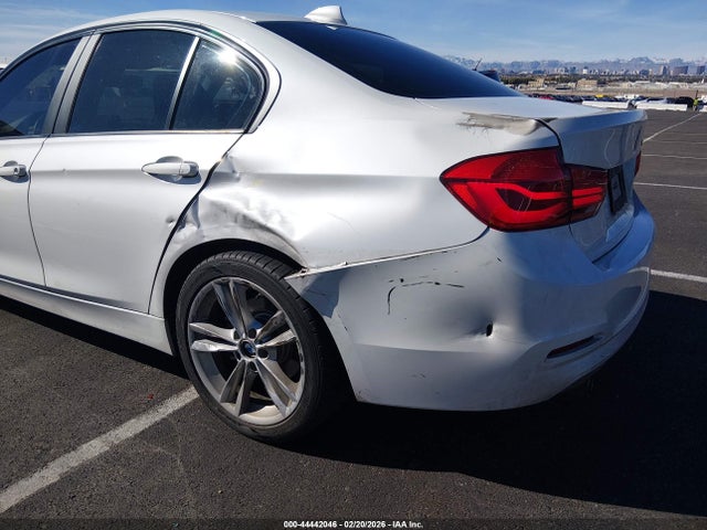 WBA8E1G56JNU92496 BMW 320i