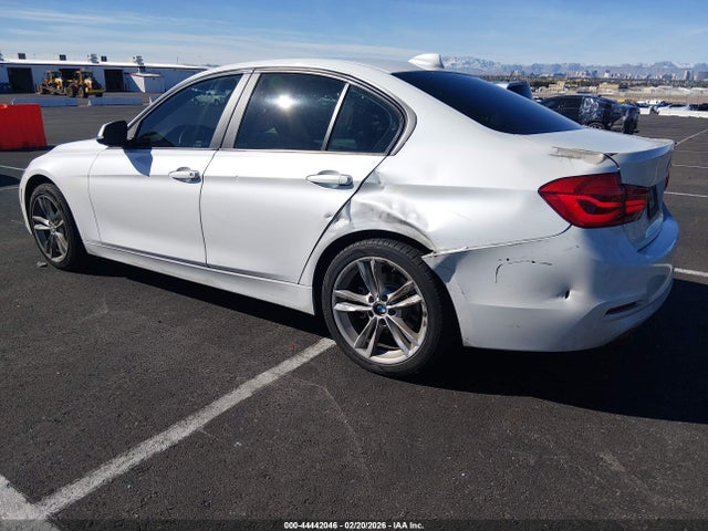 WBA8E1G56JNU92496 BMW 320i
