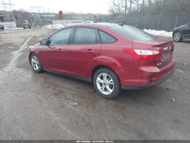 Ford FOCUS SE 2014 1FADP3F26EL174397 Image 3