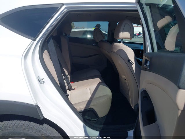 KM8J3CA25HU339088 Hyundai Tucson Eco