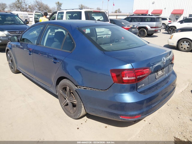 2018 VOLKSWAGEN JETTA 3VW2B7AJ7JM218564 Photo 2