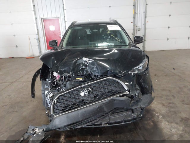 2025 Toyota Corolla Cross Xle მანქანა იყიდება აუქციონზე, vin: 7MUDAABG9SV120304, აუქციონის ნომერი: 44442139