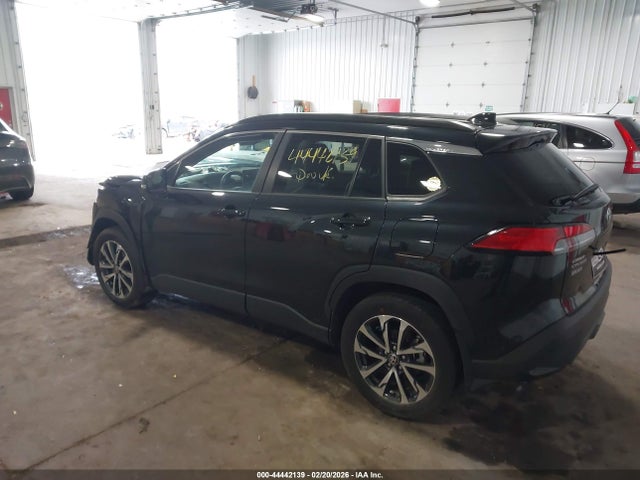 2025 Toyota Corolla Cross Xle მანქანა იყიდება აუქციონზე, vin: 7MUDAABG9SV120304, აუქციონის ნომერი: 44442139