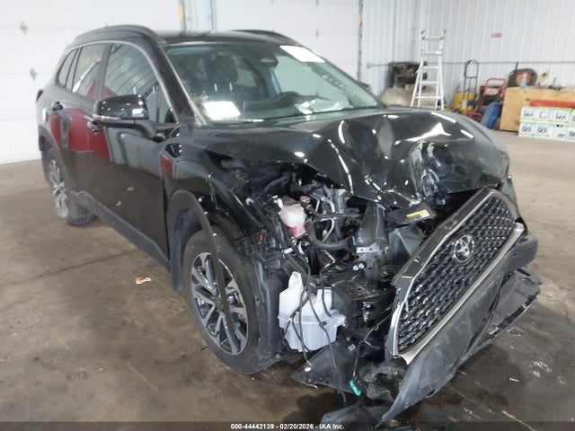 2025 Toyota Corolla Cross Xle მანქანა იყიდება აუქციონზე, vin: 7MUDAABG9SV120304, აუქციონის ნომერი: 44442139