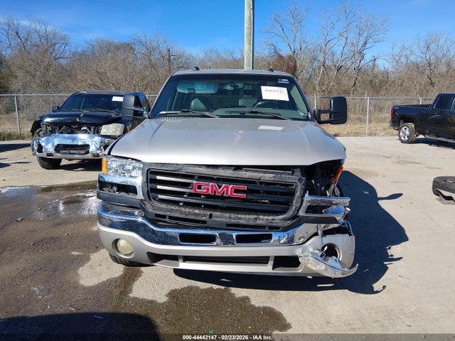 44442147 :رقم المزاد ، 1GTHC23255F941273 vin ، 2005 Gmc Sierra 2500hd Sle مزاد بيع