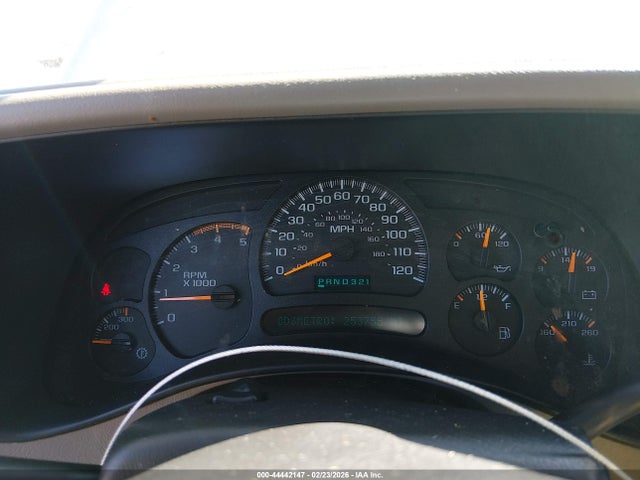44442147 :رقم المزاد ، 1GTHC23255F941273 vin ، 2005 Gmc Sierra 2500hd Sle مزاد بيع