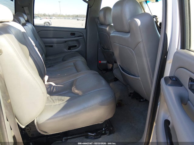 44442147 :رقم المزاد ، 1GTHC23255F941273 vin ، 2005 Gmc Sierra 2500hd Sle مزاد بيع