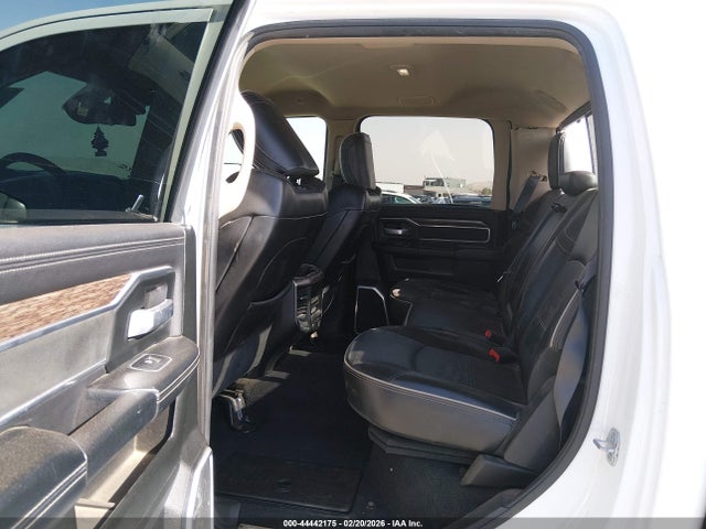 Продажа на аукционе авто 2019 Ram 2500 Laramie  4x4 6'4 Box, vin: 3C6UR5FL8KG729102, номер лота: 44442175