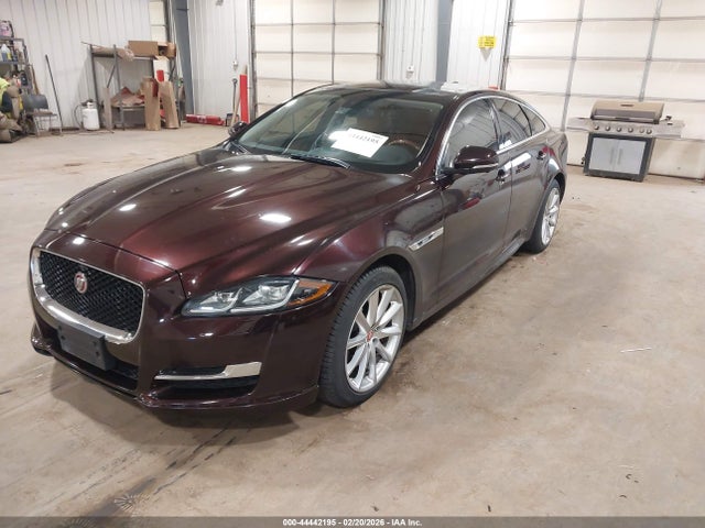 2016 JAGUAR XJ SAJWJ1CD1G8V99080 Photo 1
