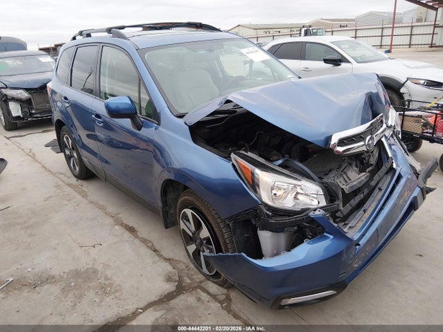 44442201 :رقم المزاد ، JF2SJAEC7JH611811 vin ، 2018 Subaru Forester 2.5i Premium مزاد بيع