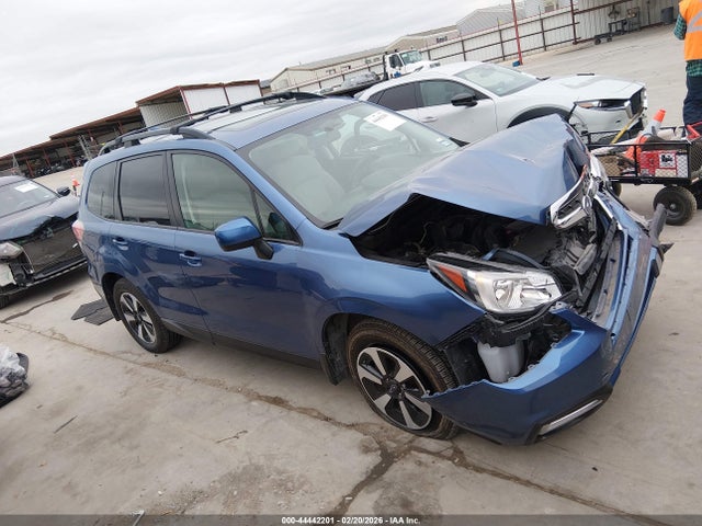 44442201 :رقم المزاد ، JF2SJAEC7JH611811 vin ، 2018 Subaru Forester 2.5i Premium مزاد بيع
