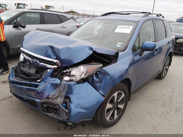 44442201 :رقم المزاد ، JF2SJAEC7JH611811 vin ، 2018 Subaru Forester 2.5i Premium مزاد بيع