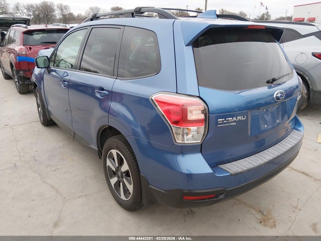 44442201 :رقم المزاد ، JF2SJAEC7JH611811 vin ، 2018 Subaru Forester 2.5i Premium مزاد بيع
