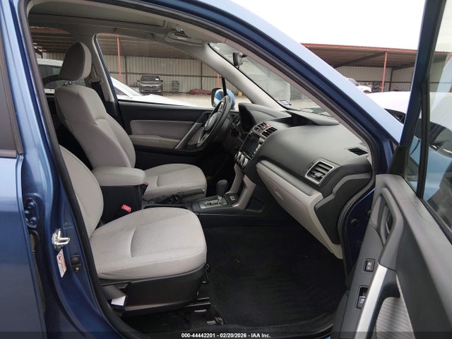 44442201 :رقم المزاد ، JF2SJAEC7JH611811 vin ، 2018 Subaru Forester 2.5i Premium مزاد بيع
