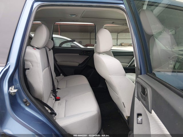 44442201 :رقم المزاد ، JF2SJAEC7JH611811 vin ، 2018 Subaru Forester 2.5i Premium مزاد بيع
