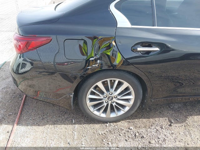 44442250 :رقم المزاد ، JN1EV7AP1JM358488 vin ، 2018 Infiniti Q50 3.0t Luxe مزاد بيع