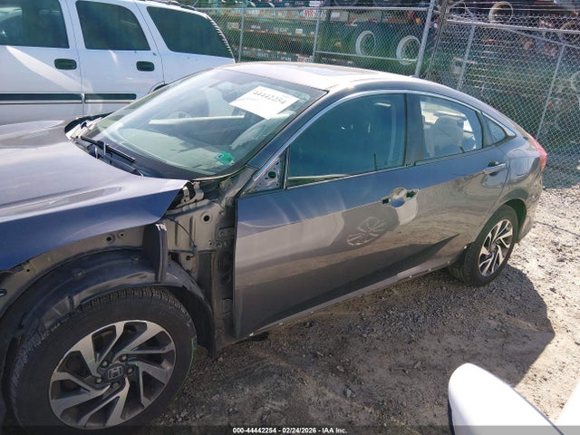 Honda CIVIC EX 2018 2HGFC2F77JH509311 Image 15