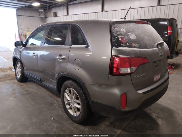 2015 Kia Sorento Lx მანქანა იყიდება აუქციონზე, vin: 5XYKT3A68FG621493, აუქციონის ნომერი: 44442282