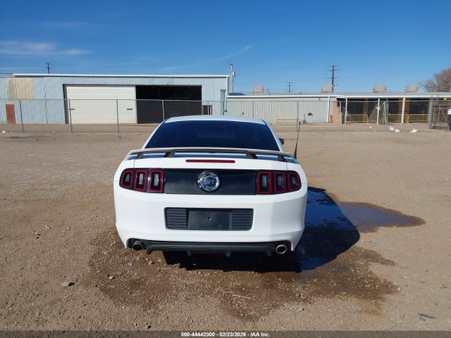 Продажа на аукционе авто 2014 Ford Mustang Gt Premium, vin: 1ZVBP8CF0E5249778, номер лота: 44442300