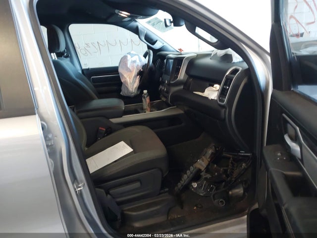 44442304 :رقم المزاد ، 1C6SRFFTXNN270373 vin ، 2022 Ram 1500 Big Horn  4x4 5'7 Box مزاد بيع