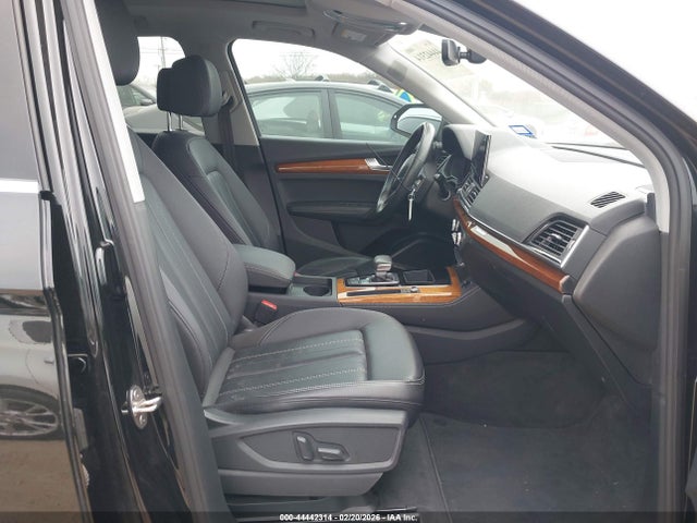 Продаж на аукціоні авто 2023 Audi Q5 Premium Plus 45 Tfsi S Line Quattro, vin: WA1EAAFY7P2162190, номер лоту: 44442314