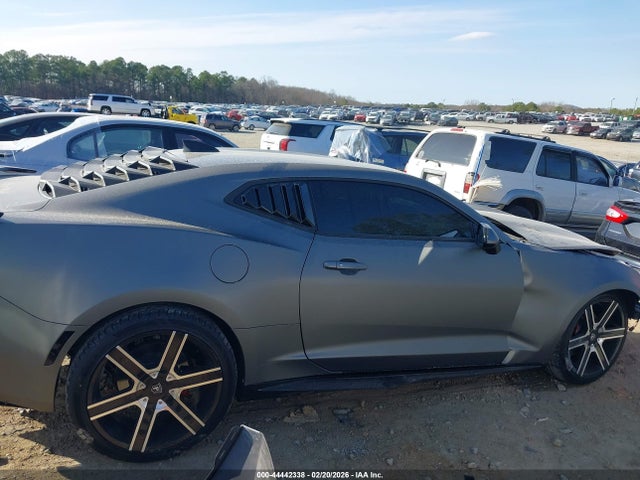 Продажа на аукционе авто 2017 Chevrolet Camaro 1lt, vin: 1G1FB1RX5H0111156, номер лота: 44442338