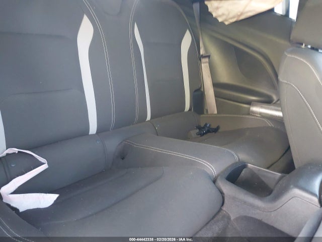 Продажа на аукционе авто 2017 Chevrolet Camaro 1lt, vin: 1G1FB1RX5H0111156, номер лота: 44442338
