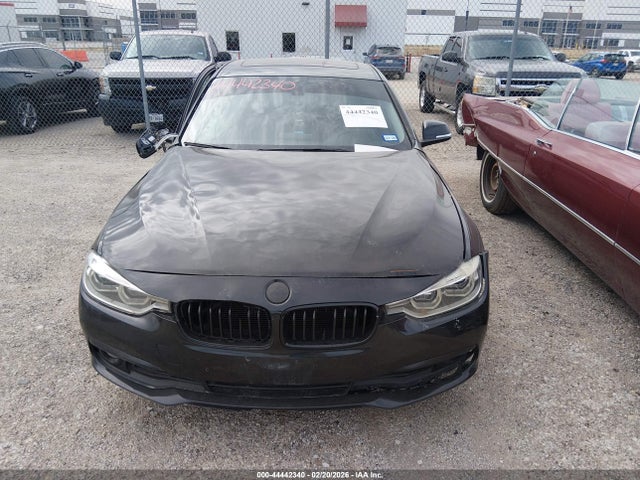 Продаж на аукціоні авто 2018 Bmw 320i, vin: WBA8E1G55JNU90433, номер лоту: 44442340