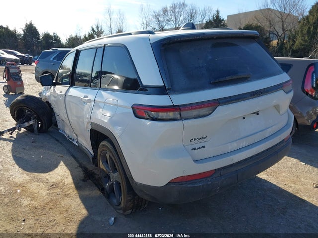 2024 JEEP GRAND CHEROKEE 1C4RJHAG1RC679786 Photo 2