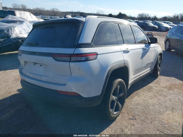 2024 JEEP GRAND CHEROKEE 1C4RJHAG1RC679786 Photo 3