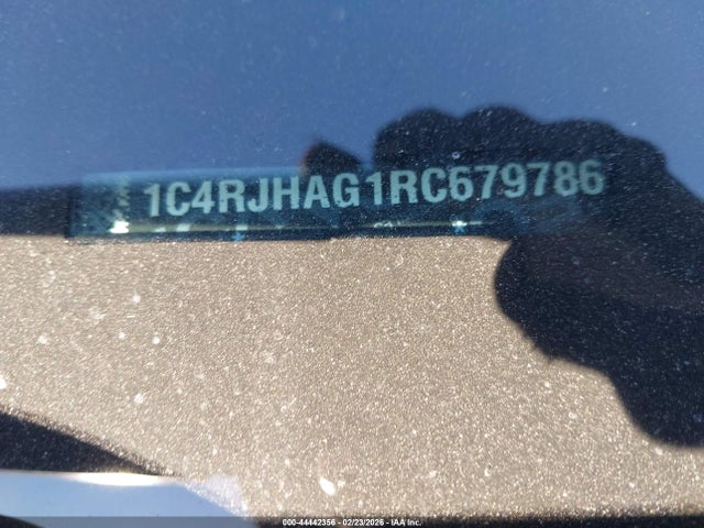 2024 JEEP GRAND CHEROKEE 1C4RJHAG1RC679786 Photo 8