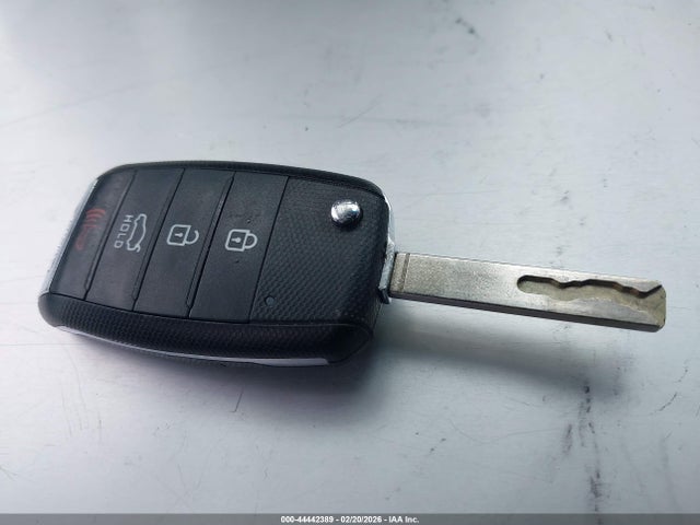5XXGT4L37JG257630 KIA Optima S
