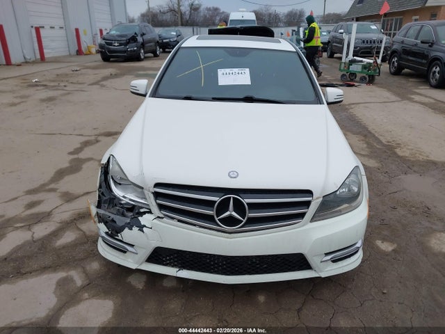 Продажа на аукционе авто 2014 Mercedes-benz C 250 Sport, vin: WDDGF4HB4EA953635, номер лота: 44442443