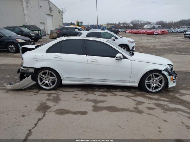 Продажа на аукционе авто 2014 Mercedes-benz C 250 Sport, vin: WDDGF4HB4EA953635, номер лота: 44442443