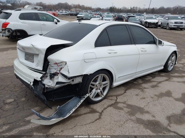 Продажа на аукционе авто 2014 Mercedes-benz C 250 Sport, vin: WDDGF4HB4EA953635, номер лота: 44442443
