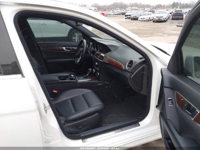 Продажа на аукционе авто 2014 Mercedes-benz C 250 Sport, vin: WDDGF4HB4EA953635, номер лота: 44442443